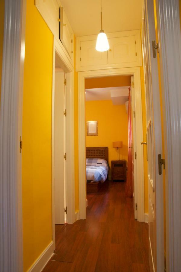 Apartamento San Benito C Sevilla Bagian luar foto